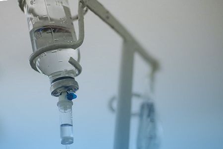 Капельница на подставке